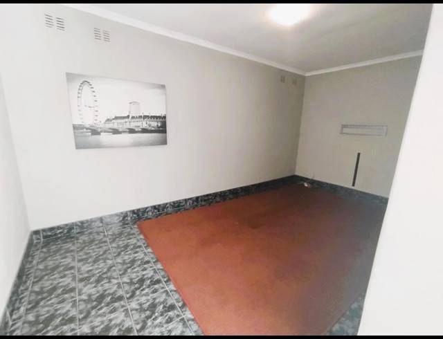 5 BEDROOM HOUSE FOR SALE IN SUNWARD PARK